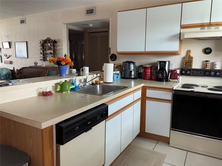 Property Photo: 25050 Sandhill Boulevard B4 FL 33983