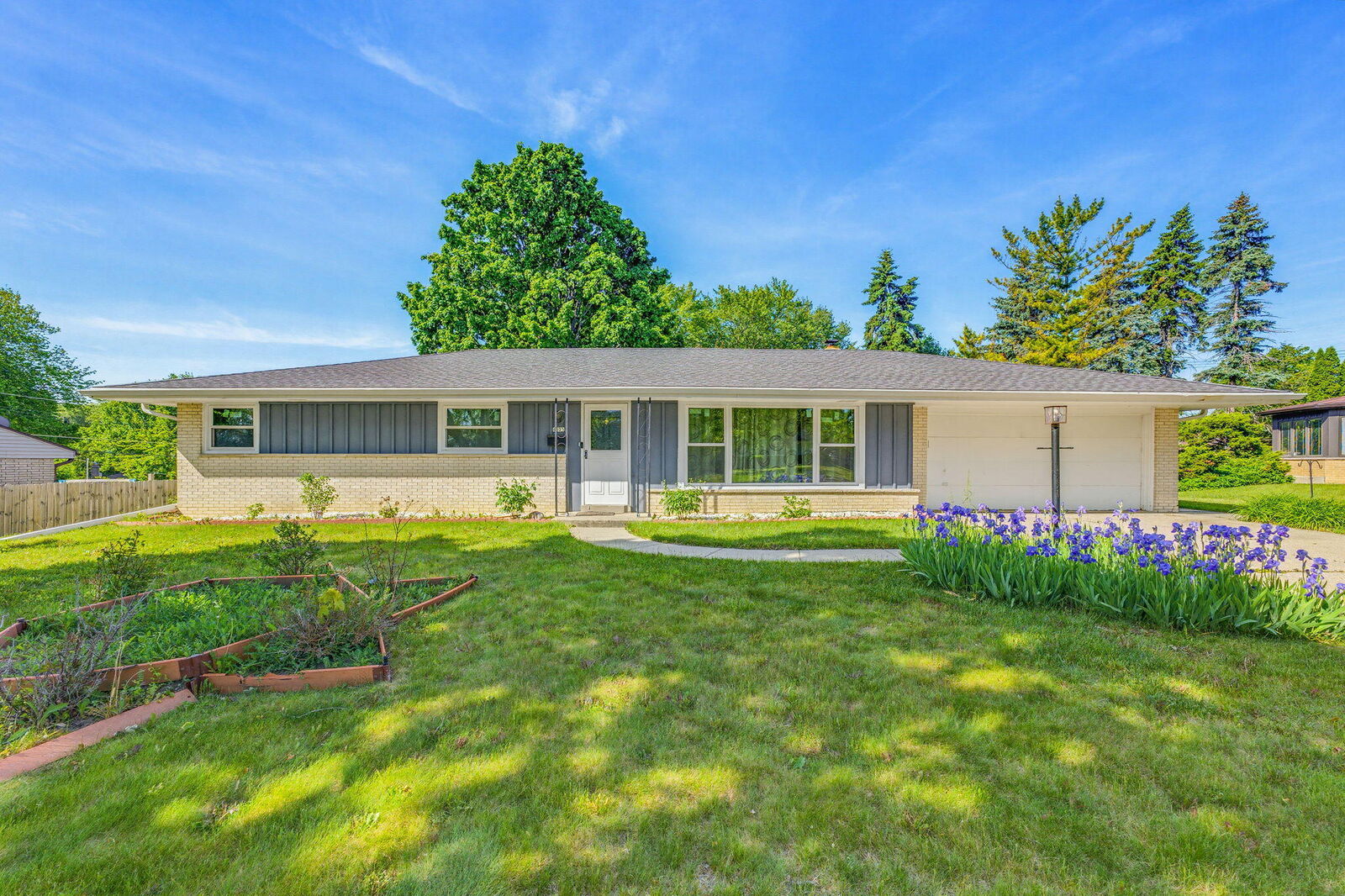 Property Photo:  6025 S 22nd St  WI 53221 