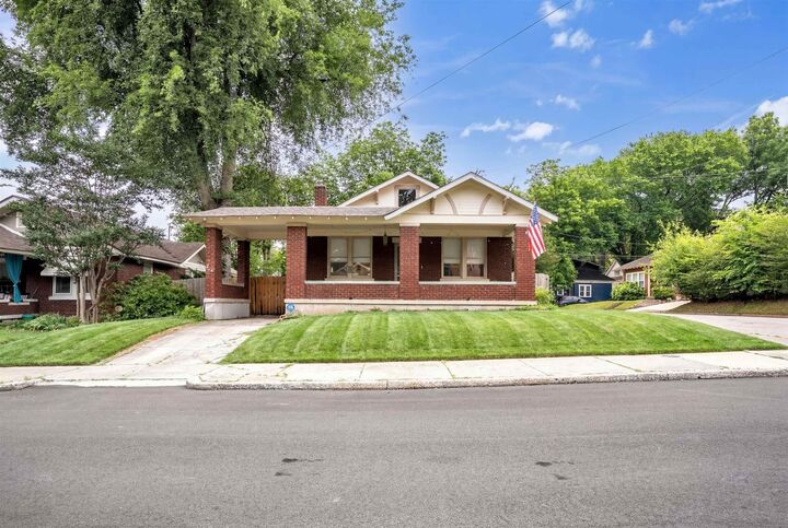 Property Photo:  916 Meda St  TN 38104 