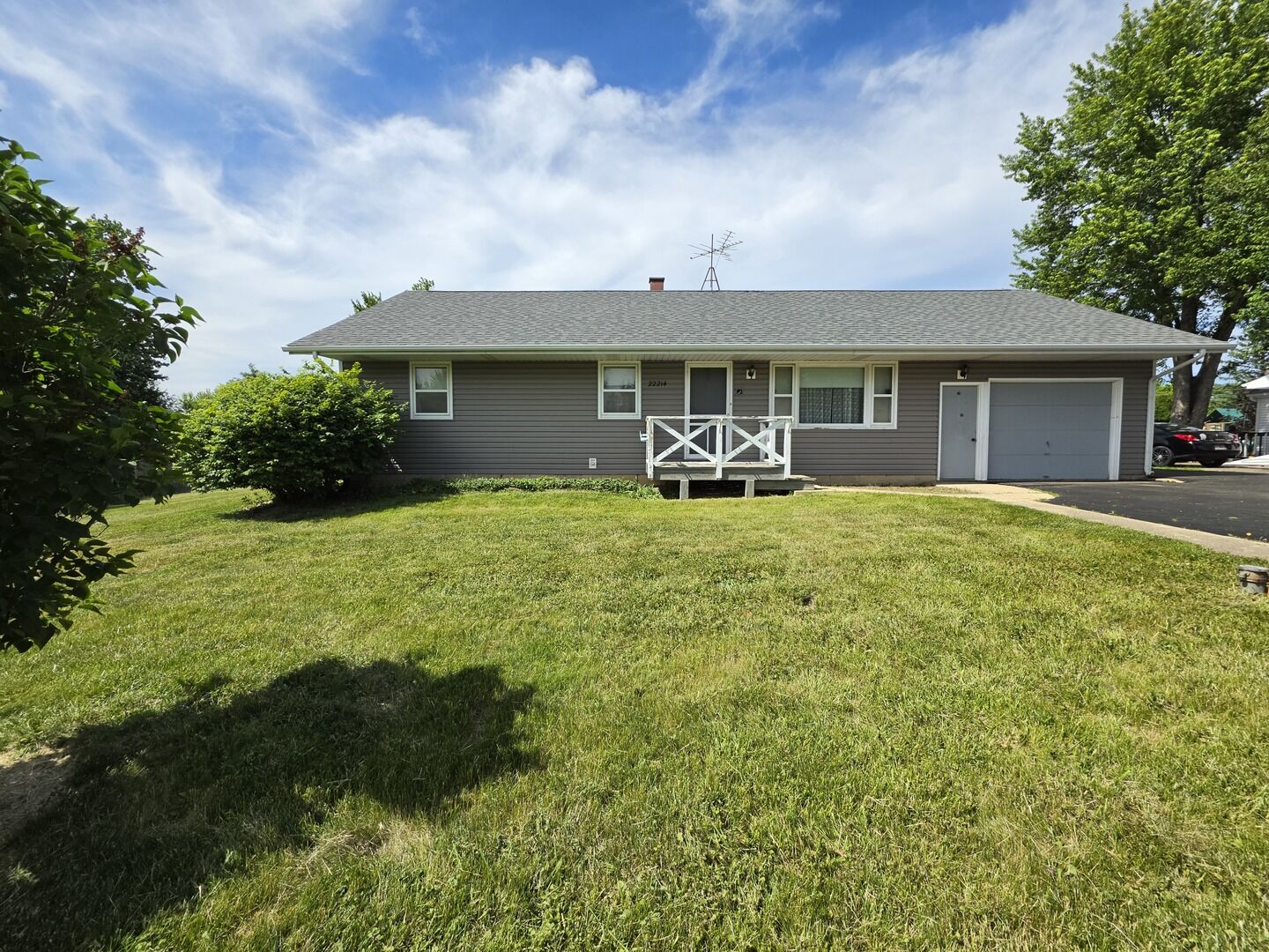 Property Photo:  22214 W Cedar Drive  IL 60002 