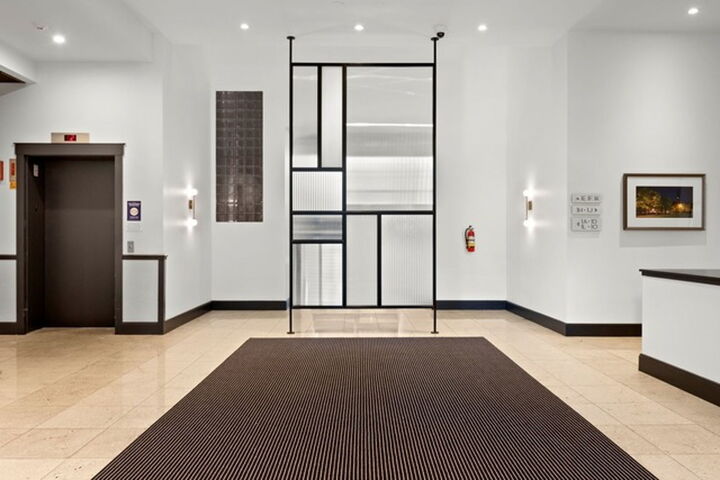 Property Photo:  1660 N Hudson Avenue 1J  IL 60614 