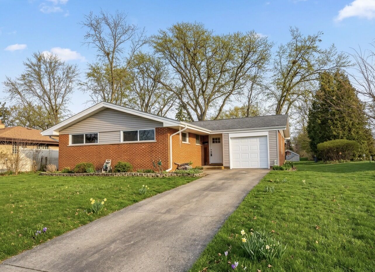 Property Photo:  20319 Harding Avenue  IL 60461 