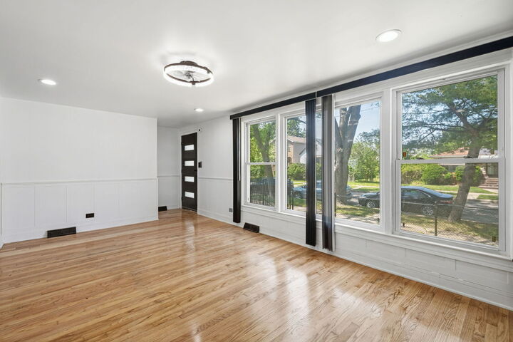 Property Photo: 1145 E 90th Street IL 60619