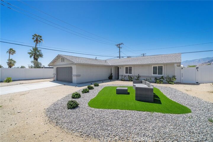 Property Photo:  373 W Avenida Cerca  CA 92262 
