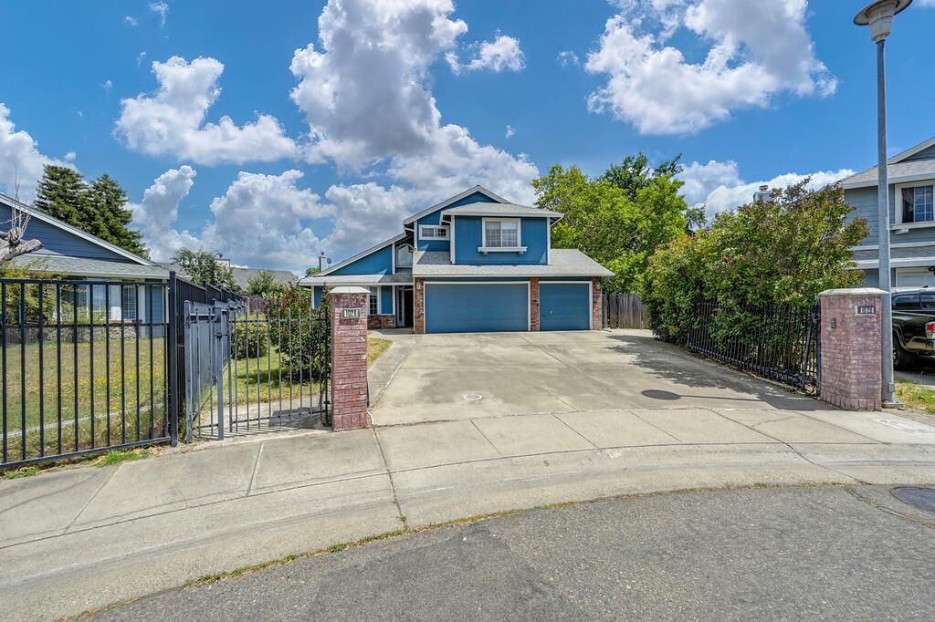 Property Photo:  1028 Andy Circle  CA 95838 