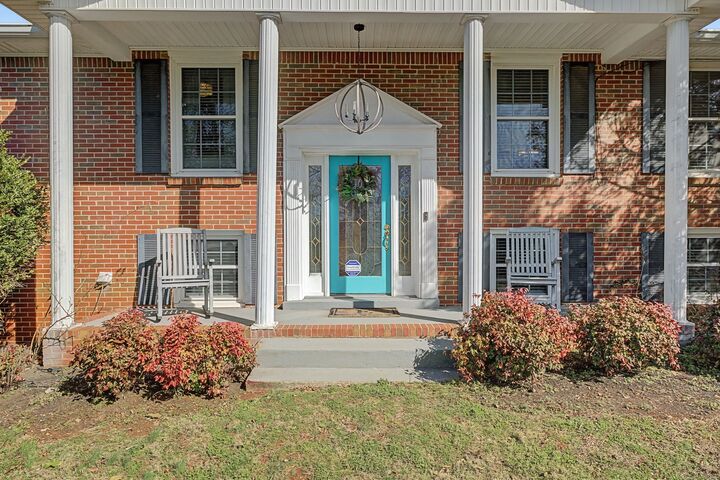 Property Photo: 2084 Kidd Rd TN 37135