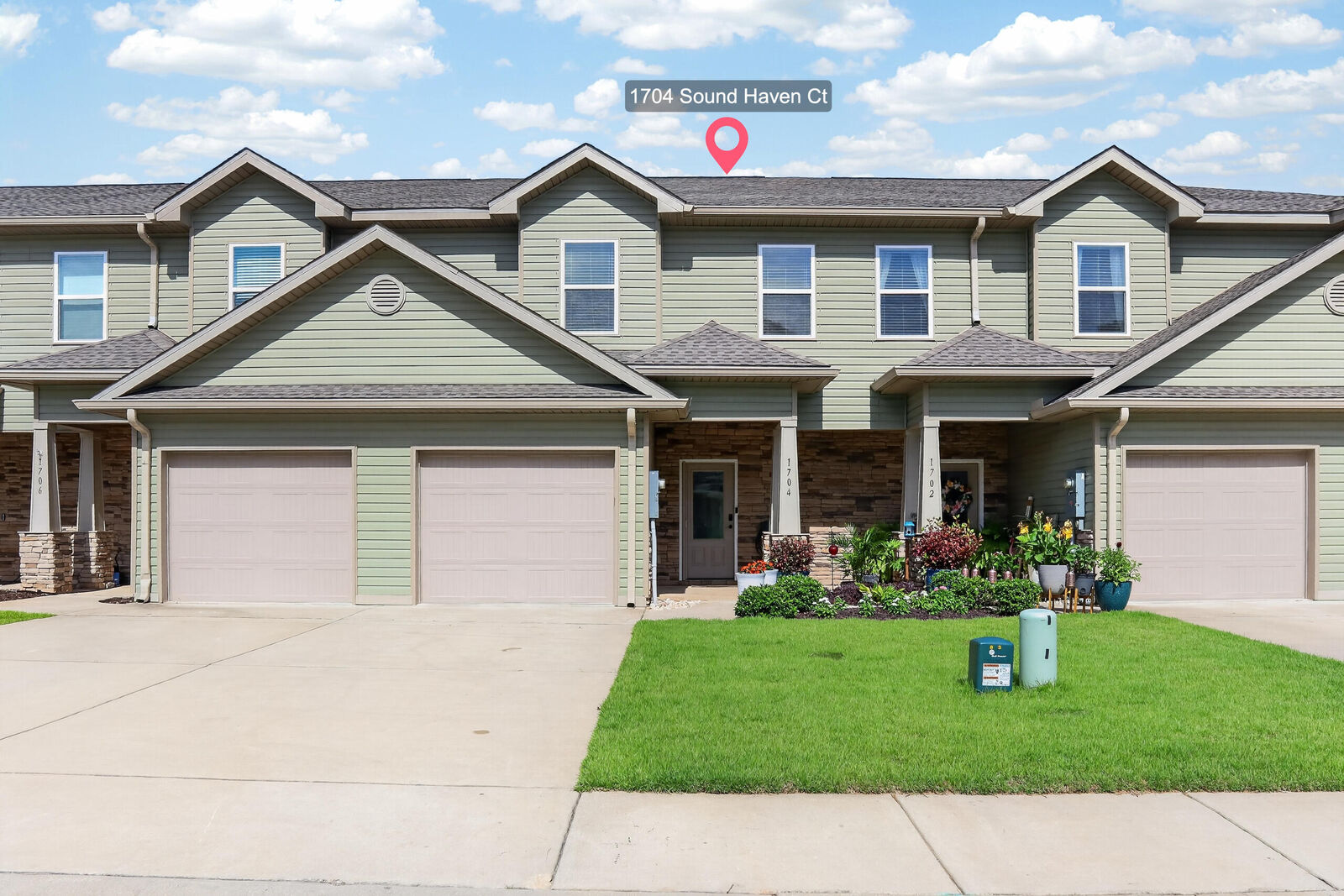 Property Photo:  1704 Sound Haven Court  FL 32566 