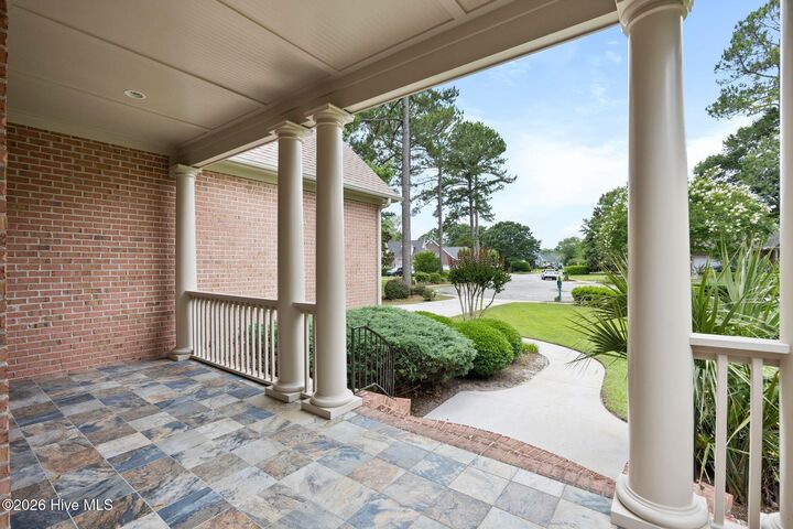 Property Photo: 1010 Rosea Court NC 28451