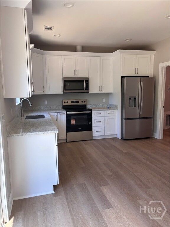 Property Photo:  205 Melrose Place  GA 31326 