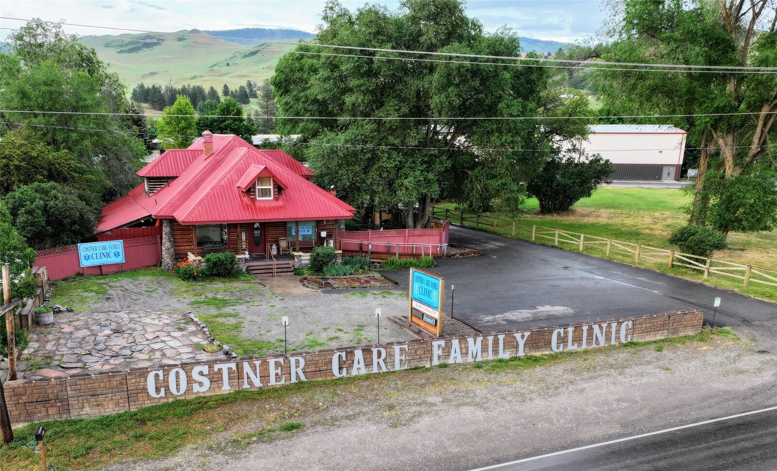 Property Photo:  406 W Railroad Avenue  MT 59859 