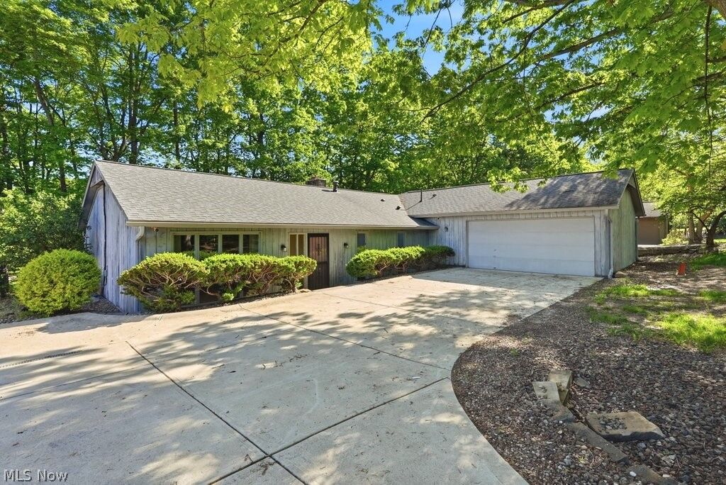 Property Photo:  17482 Falling Water Road  OH 44136 