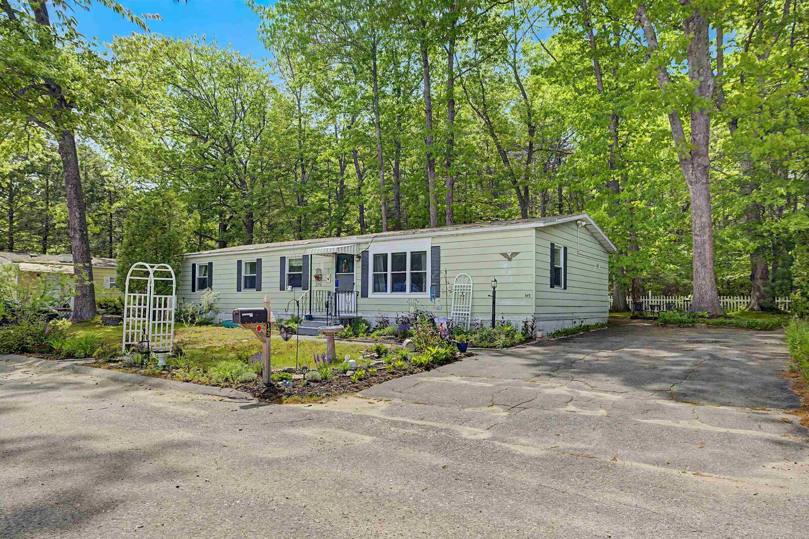Property Photo: 143 Robin Hood Drive NH 03833