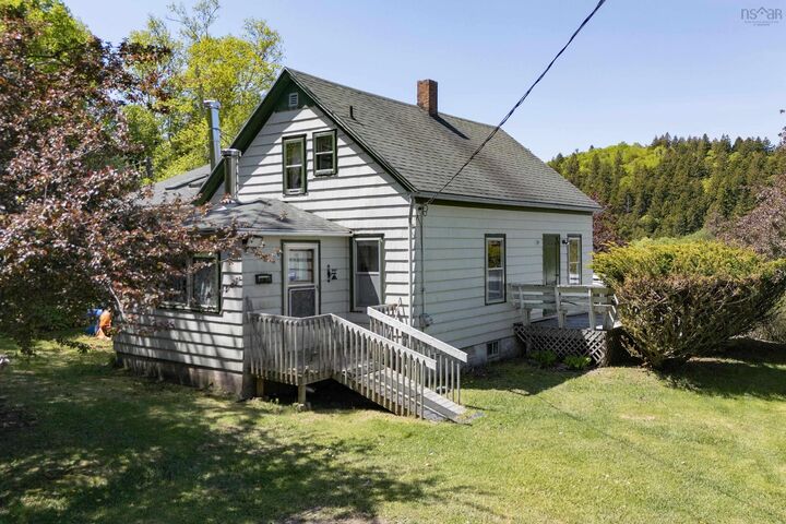 46 Fraserville Loop — photo 1