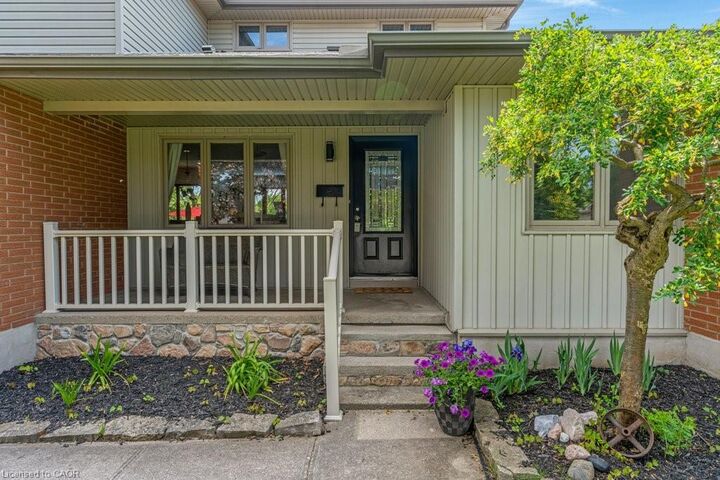 Photo de la propriété: 26 Esther Avenue ON N1S 4L6