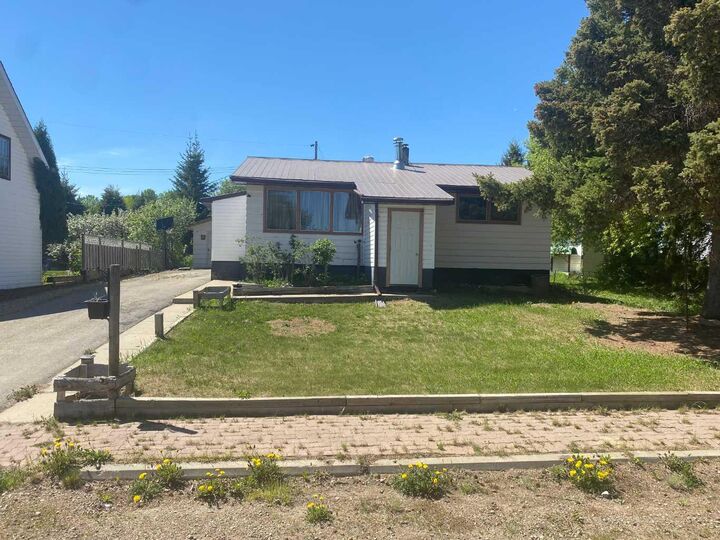 4910 51 Street — photo 1
