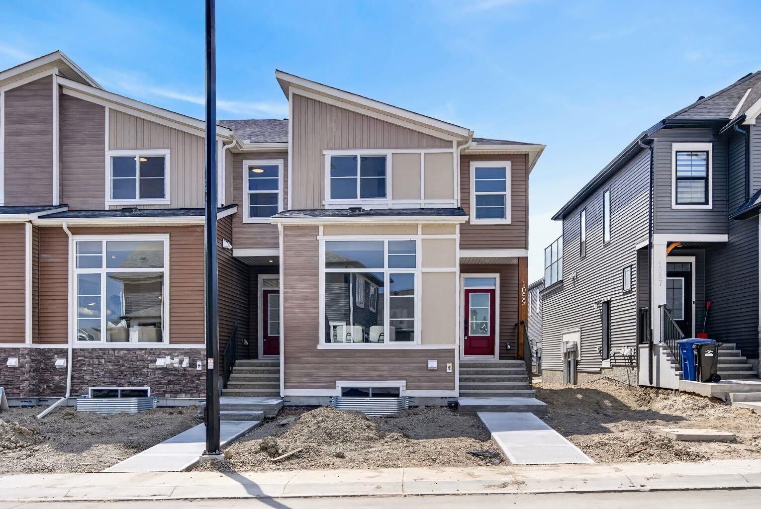 Property Photo: 1059 Bayview Crescent AB T4B 5N8
