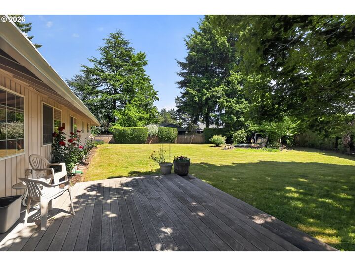 Property Photo:  10017 NE 6th Cir  WA 98664 