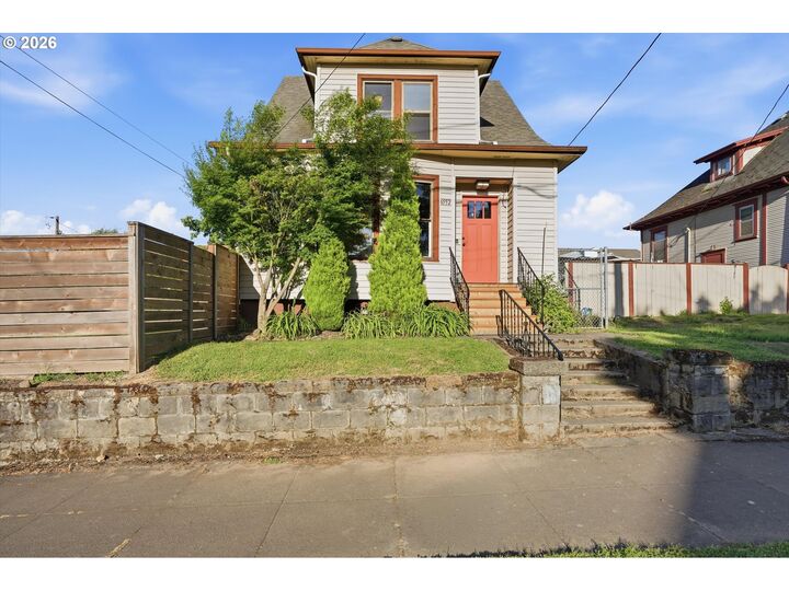 Property Photo: 6552 NE 8th Ave OR 97211