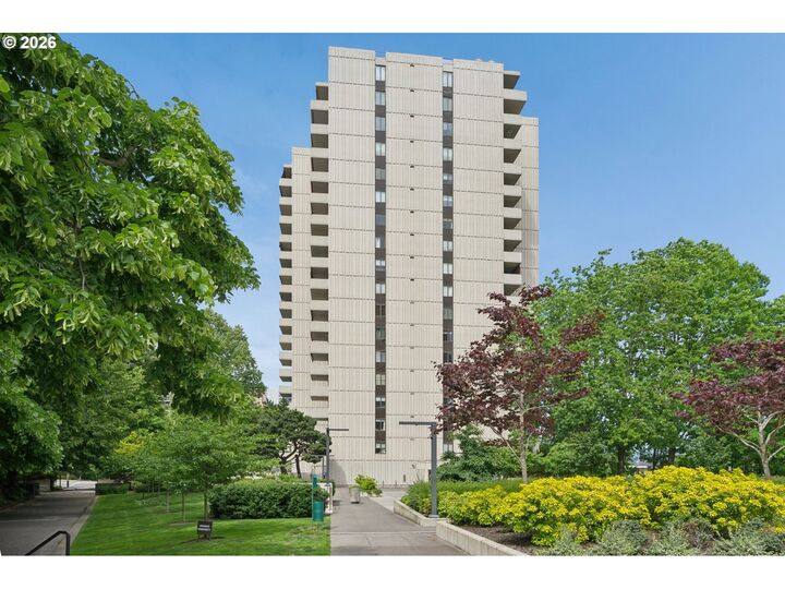 Property Photo: 2211 SW 1st Ave 1402 OR 97201