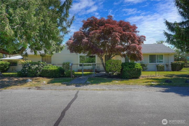 Property Photo:  1517 S Lawrence Street  WA 98405 