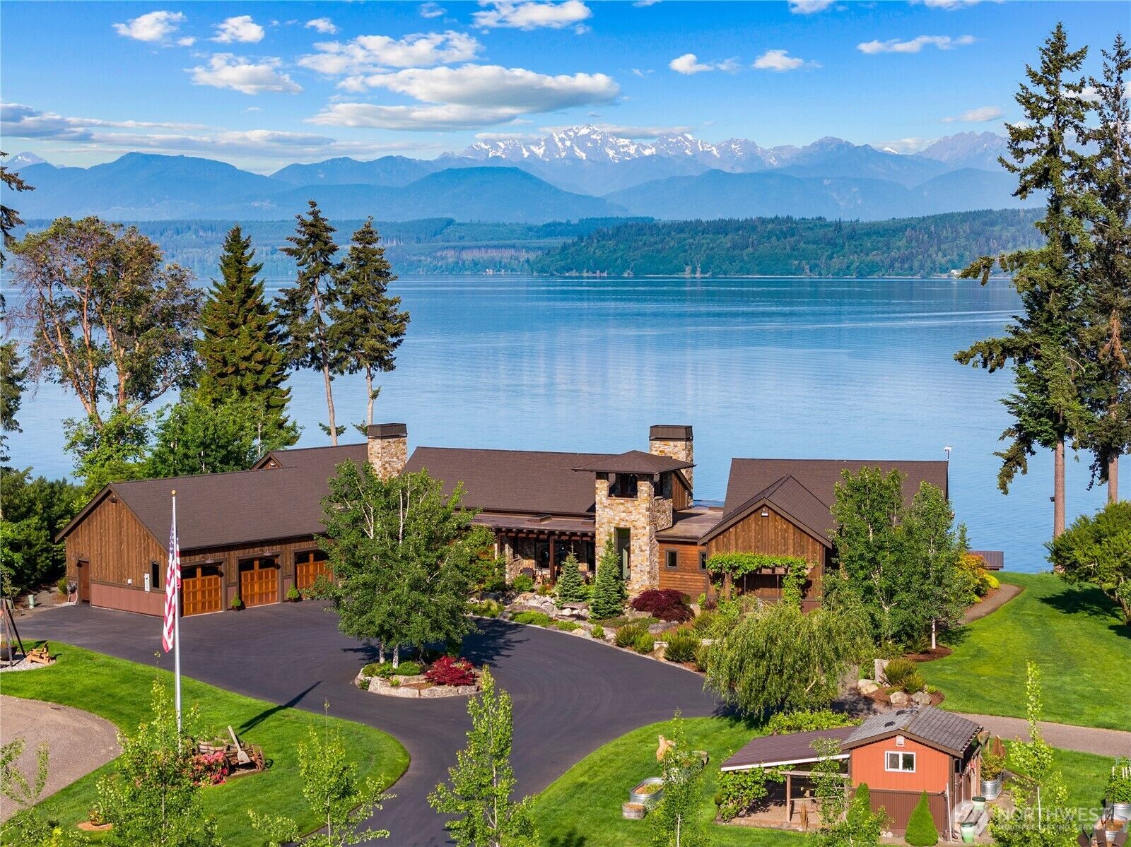 Property Photo: 165 NE Kinman Road WA 98370