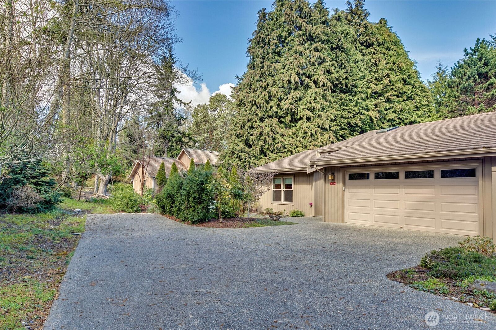 Property Photo:  53  Bluffs Lane 2  WA 98368 
