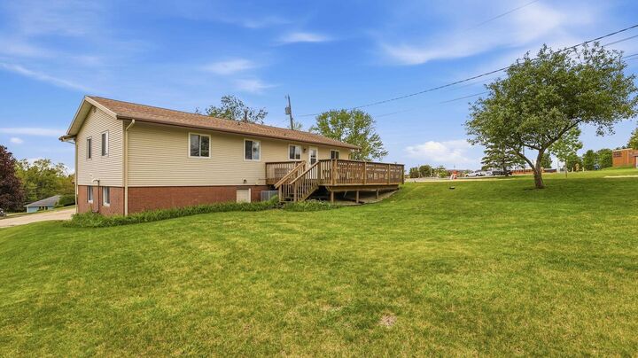 Property Photo: 117 Kelly Lane IL 61036