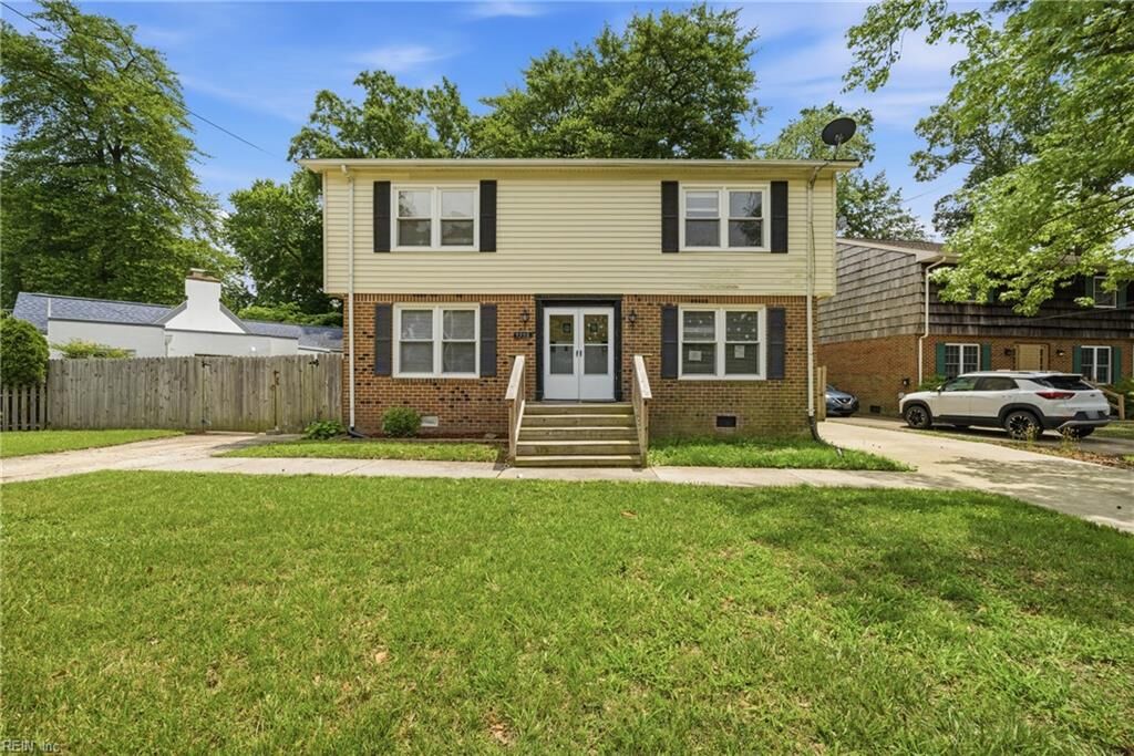 Property Photo:  9396 Pine Tree Rd A  VA 23503 