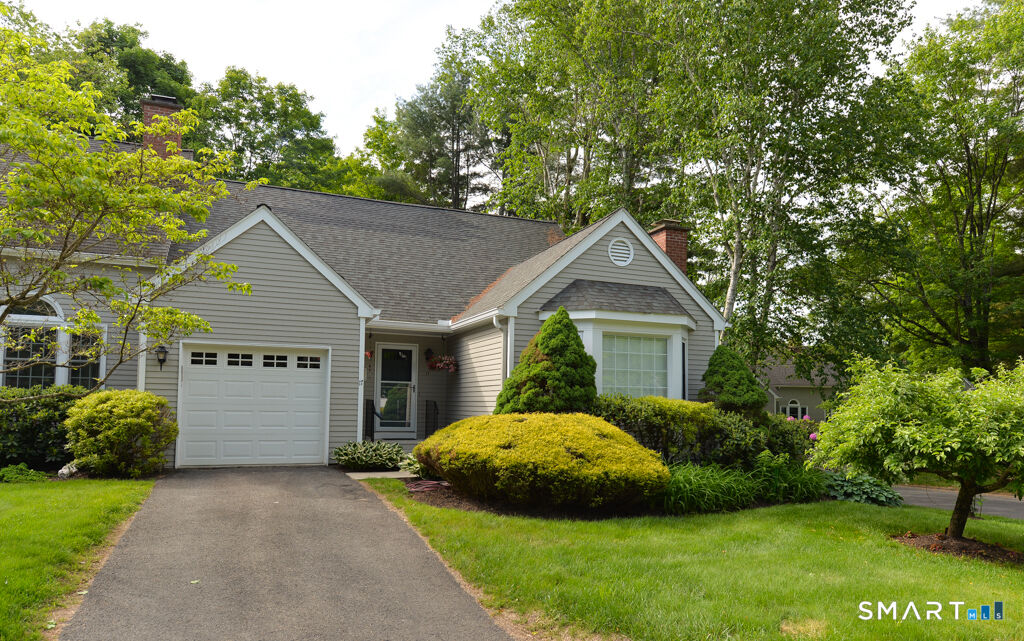 Property Photo:  17 Woodbury Hill 17  CT 06798 