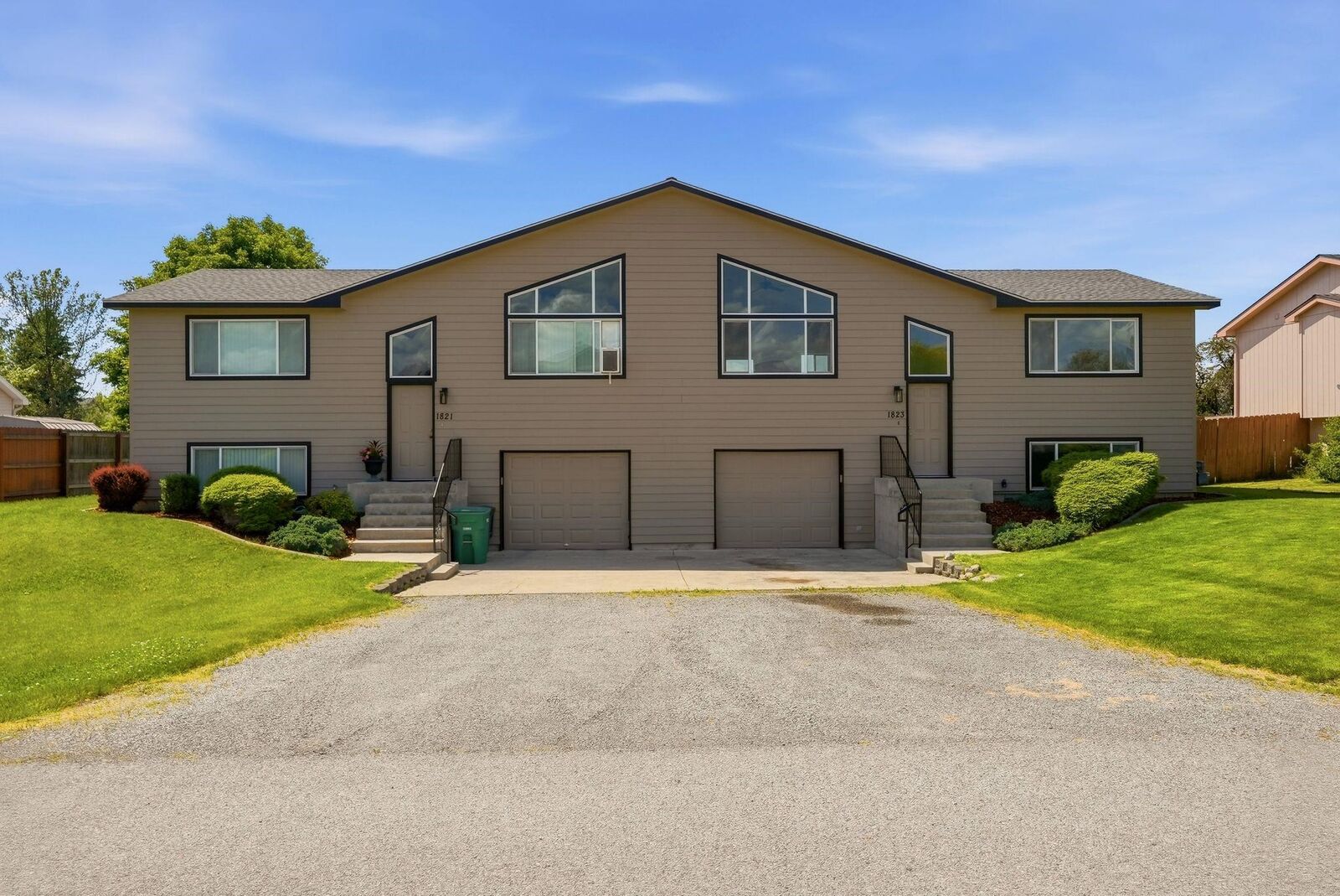 Property Photo: 1821 N Corbin Ln 1823 N Corbin Ln WA 99016