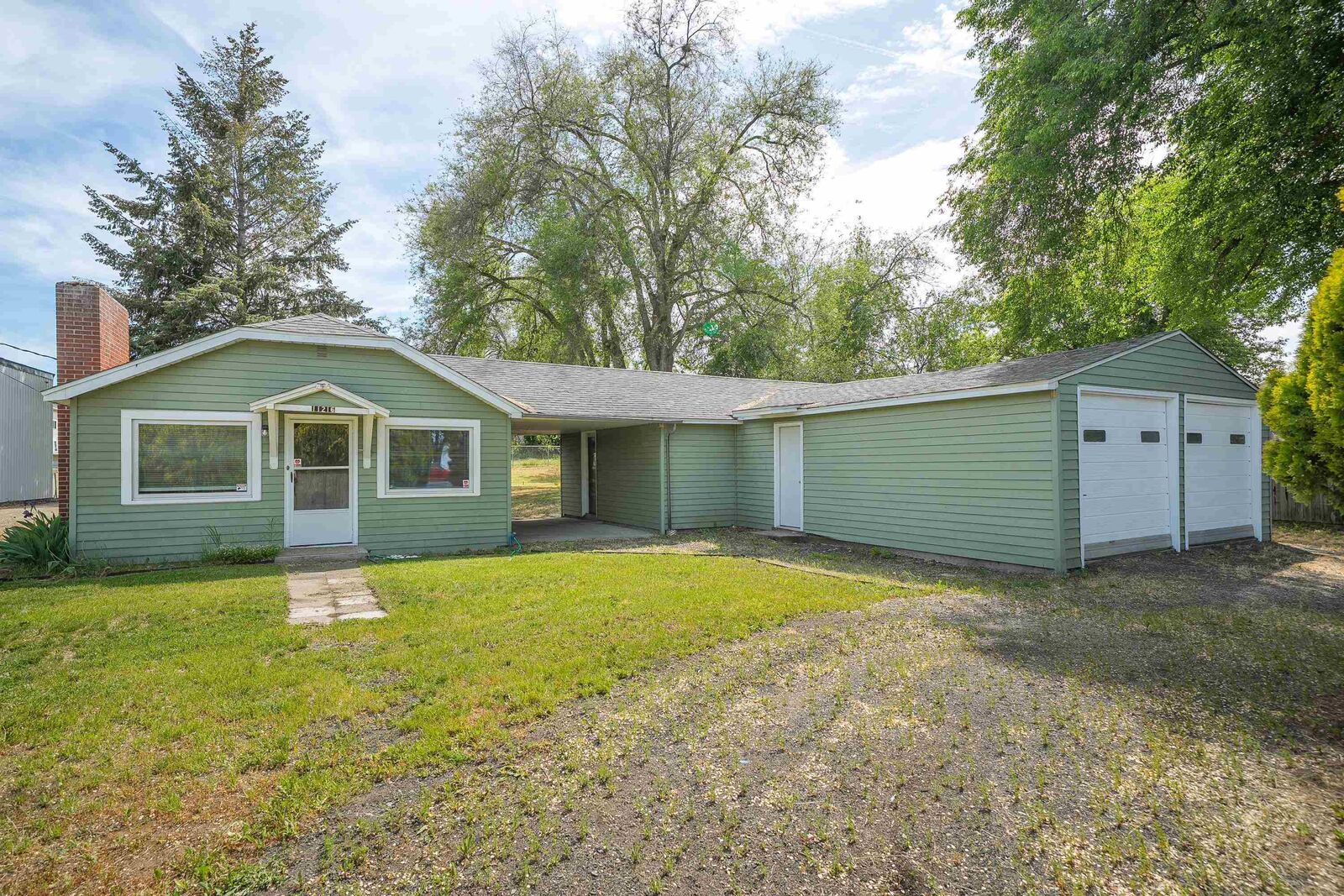 Property Photo:  11216 E 4th Ave  WA 99206 
