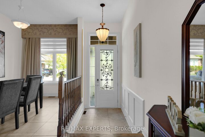 Property Photo: 40 Hillcrest Drive ON L9R 0N4