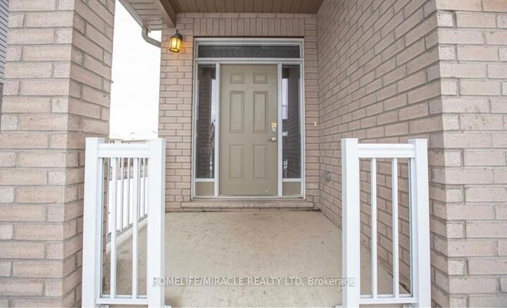 Property Photo: 2825 Asima Drive ON M6M 0G1