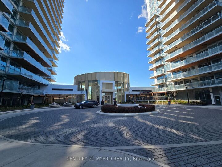 Property Photo:  27 McMahon Drive 1806  ON M2K 0J2 
