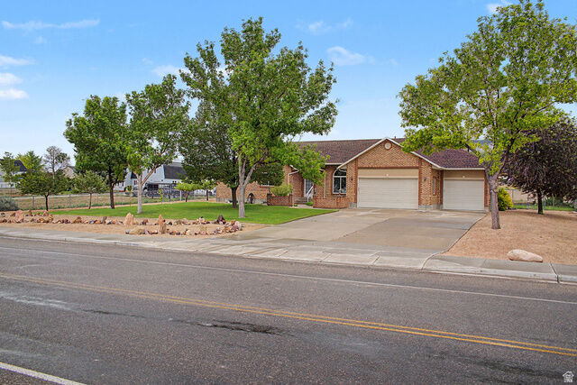 Property Photo: 805 S 300 E UT 84627