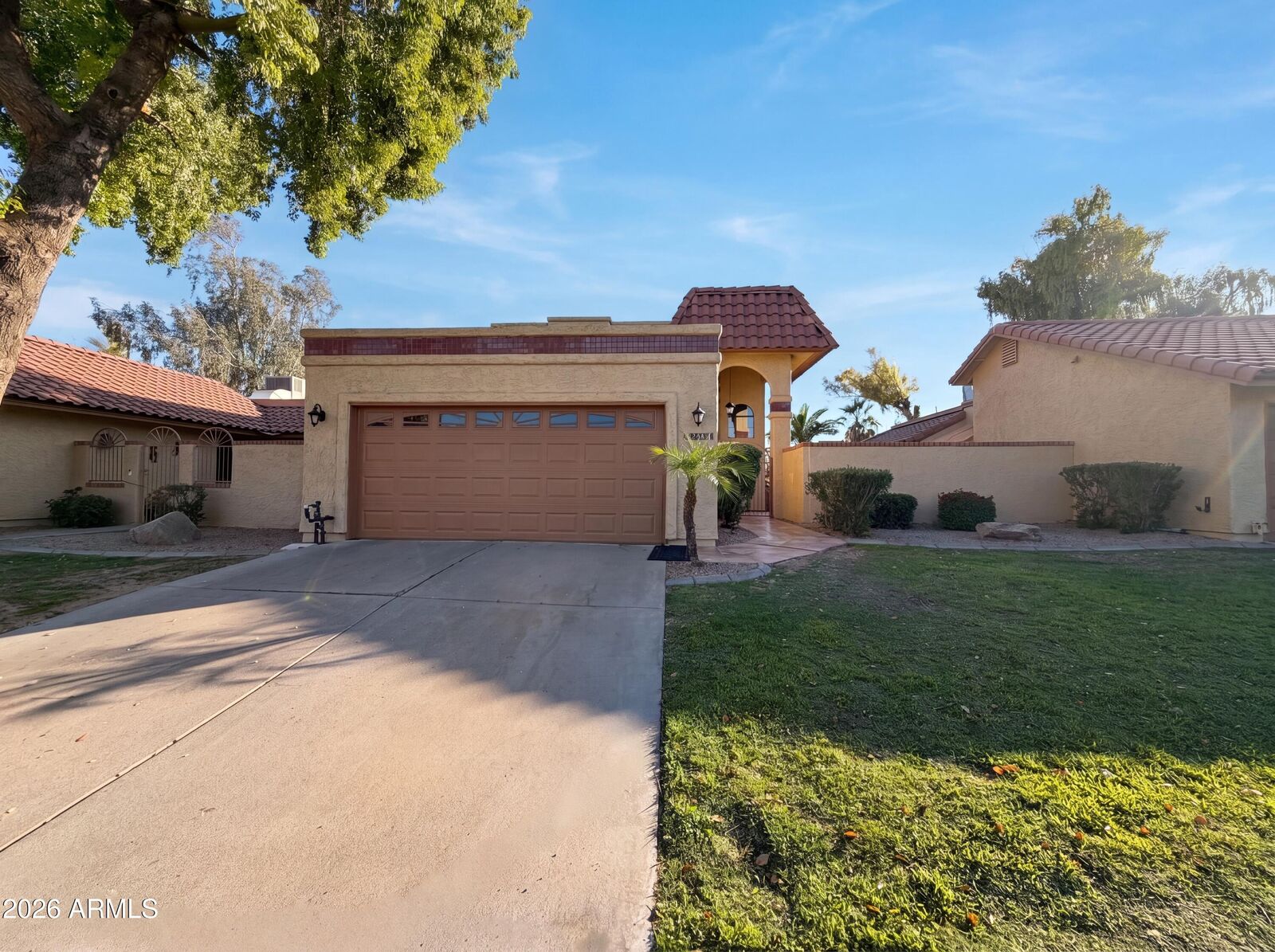 Property Photo:  12346 S Shoshoni Drive  AZ 85044 
