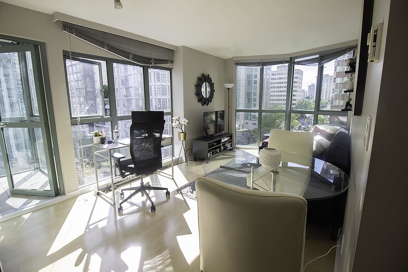 Property Photo:  1188 Howe Street 802  BC V6Z 2S8 