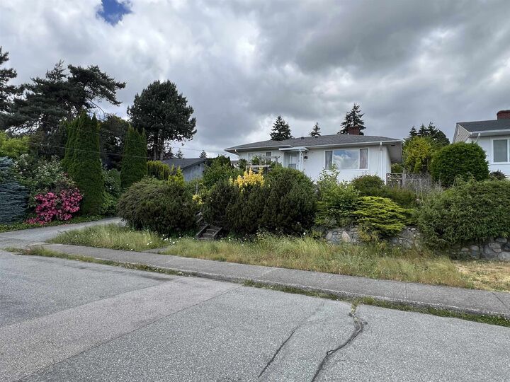 Property Photo: 5941 Carson Street BC V5J 2Z8