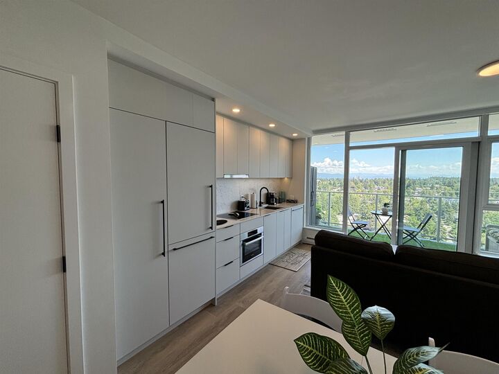 13685 102 Avenue 2403 — photo 1