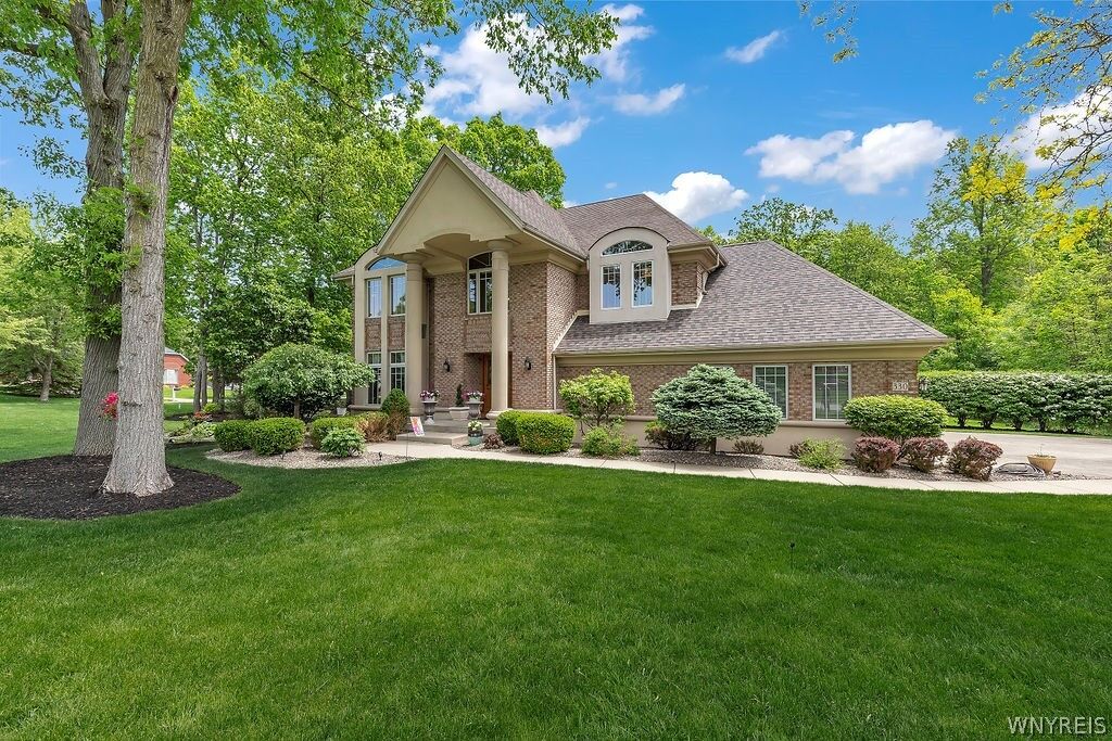Property Photo:  330 Deerwood Lane  NY 14072 