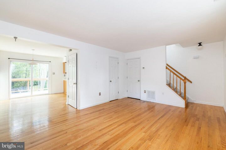 Property Photo: 103 E Germain Street VA 22601