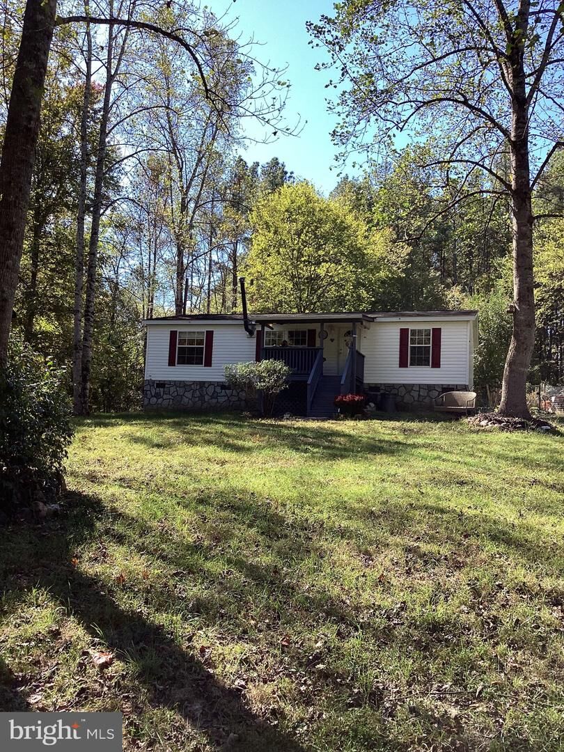 Property Photo:  316 Coles Creek Lane  VA 23123 