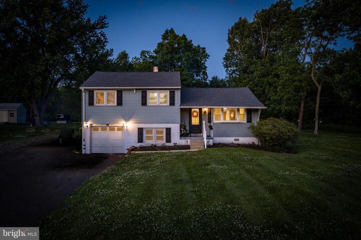 Property Photo:  95 Duane Road  PA 18901 