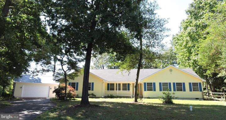 Property Photo: 2 S Shore Drive DE 19960