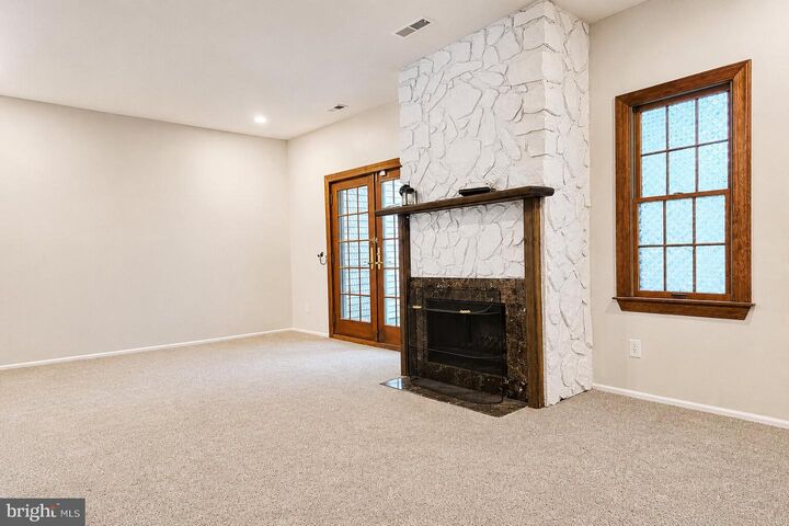 Property Photo: 17 Fawnhollow Court NJ 08055