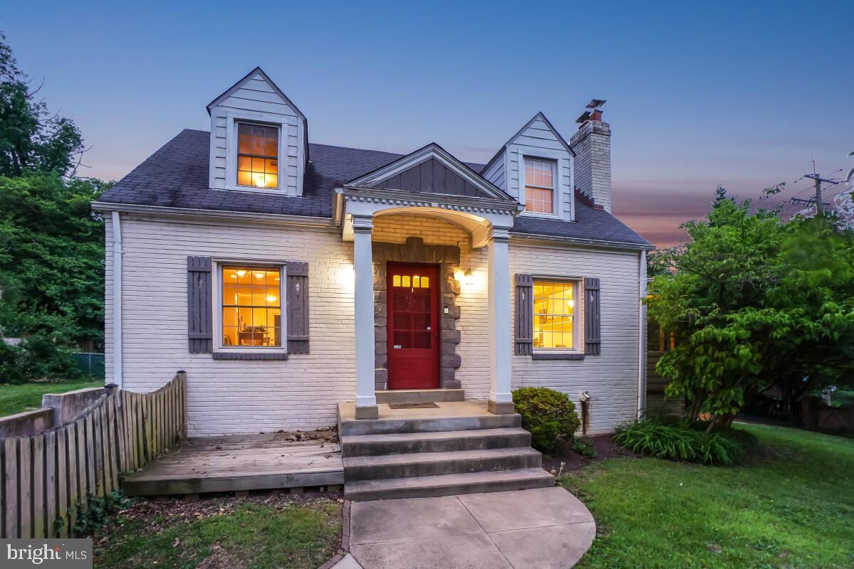 Property Photo:  517 Ethan Allen Avenue  MD 20912 