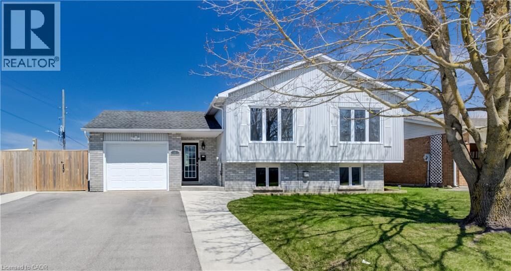 Property Photo: 103 Melissa Crescent ON N0G 2L3