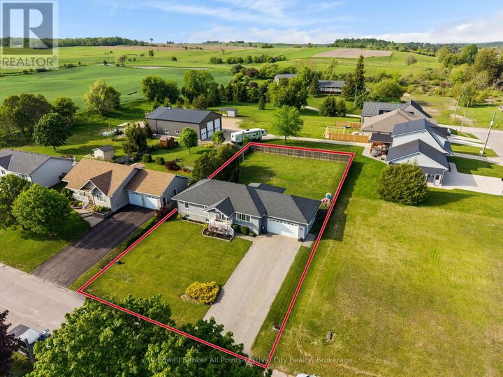 Property Photo:  695 Hamilton Street  ON N0G 2H0 