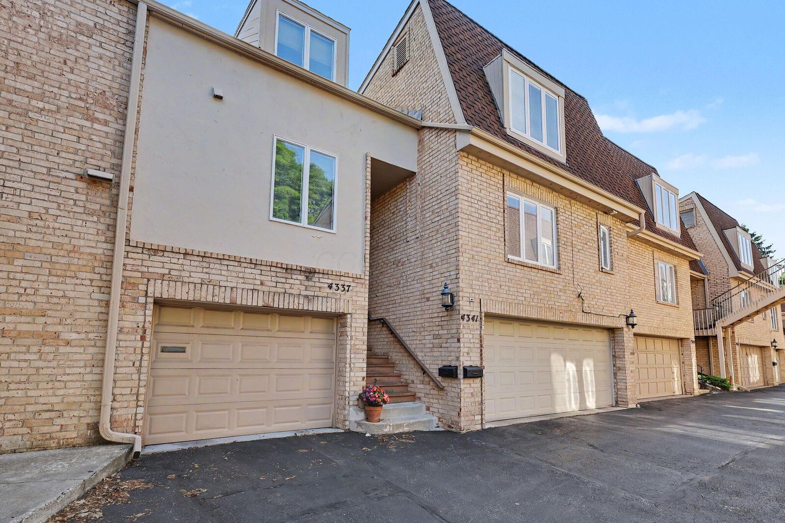 Property Photo:  4337 Latin Lane  OH 43220 