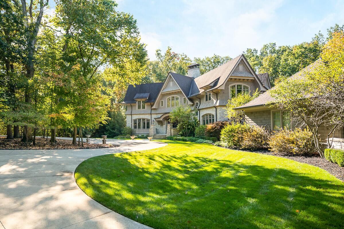Property Photo:  1741 Strathshire Hall Place  OH 43065 